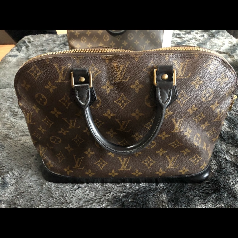 Louis Vuitton Alma bag